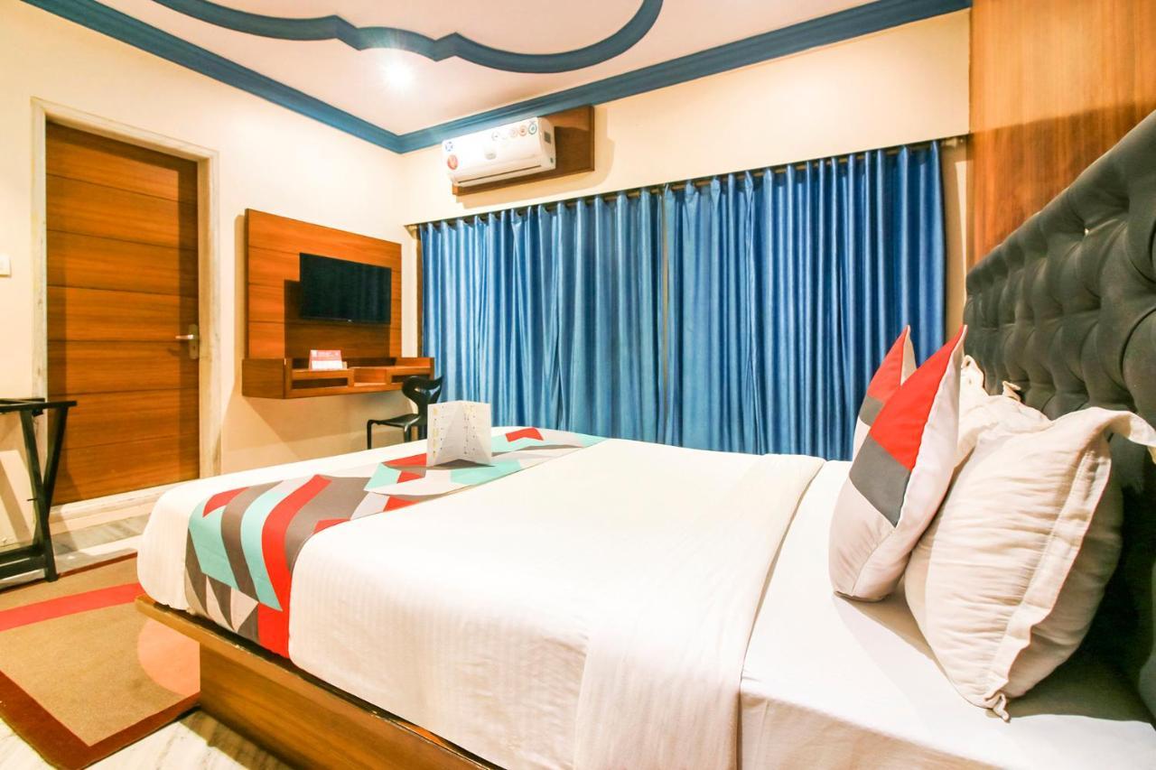 Hotel Fabexpress West Bombay